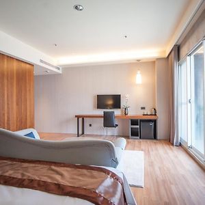 Grand Crystal Hotel